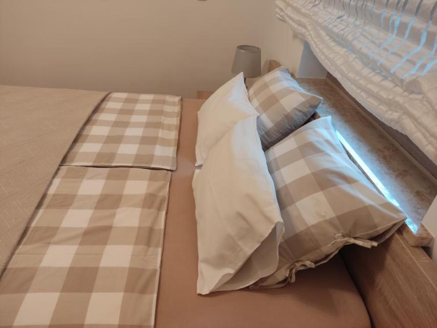Sunset Apartment With A Private Yard At Medulin Riviera Luaran gambar