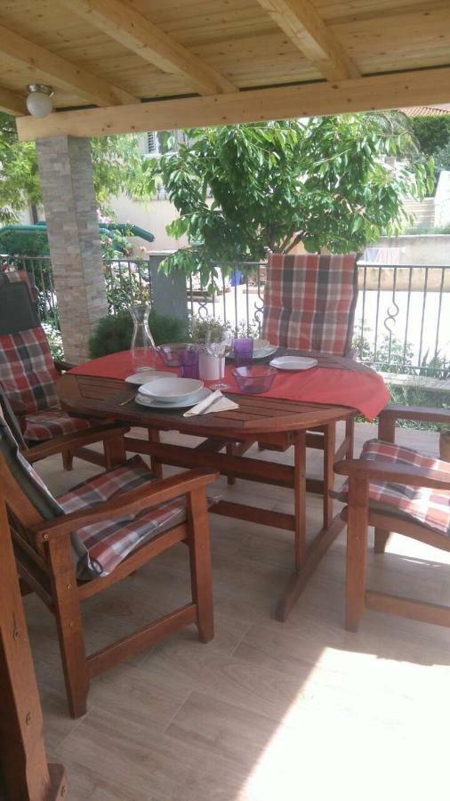 Sunset Apartment With A Private Yard At Medulin Riviera Luaran gambar